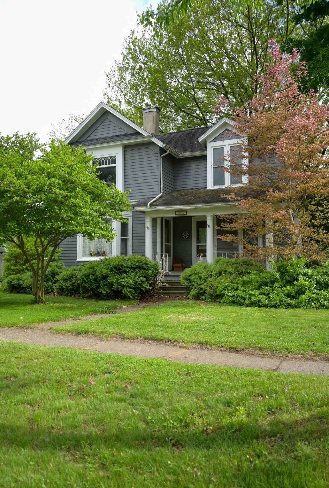 244 E Pearl Street