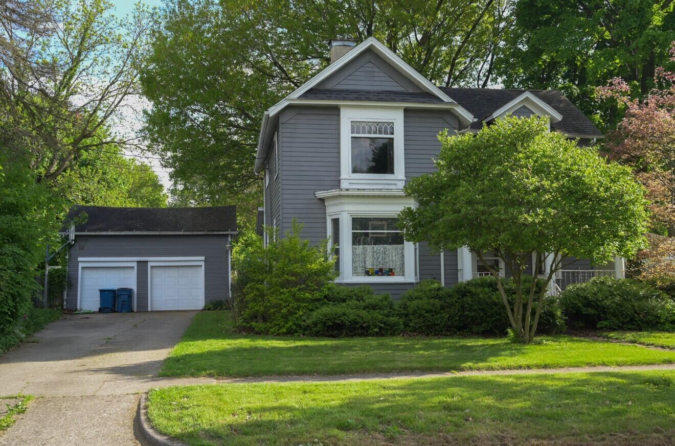244 E Pearl Street