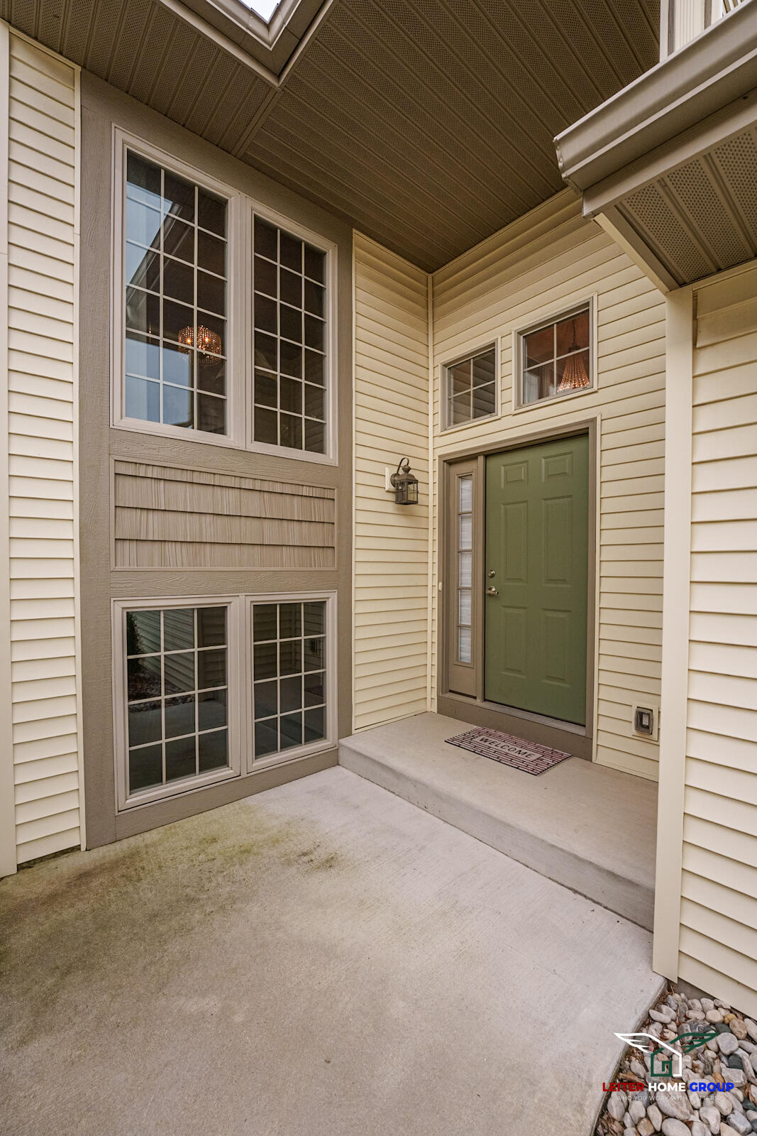 1221 S Timberview Drive, #10