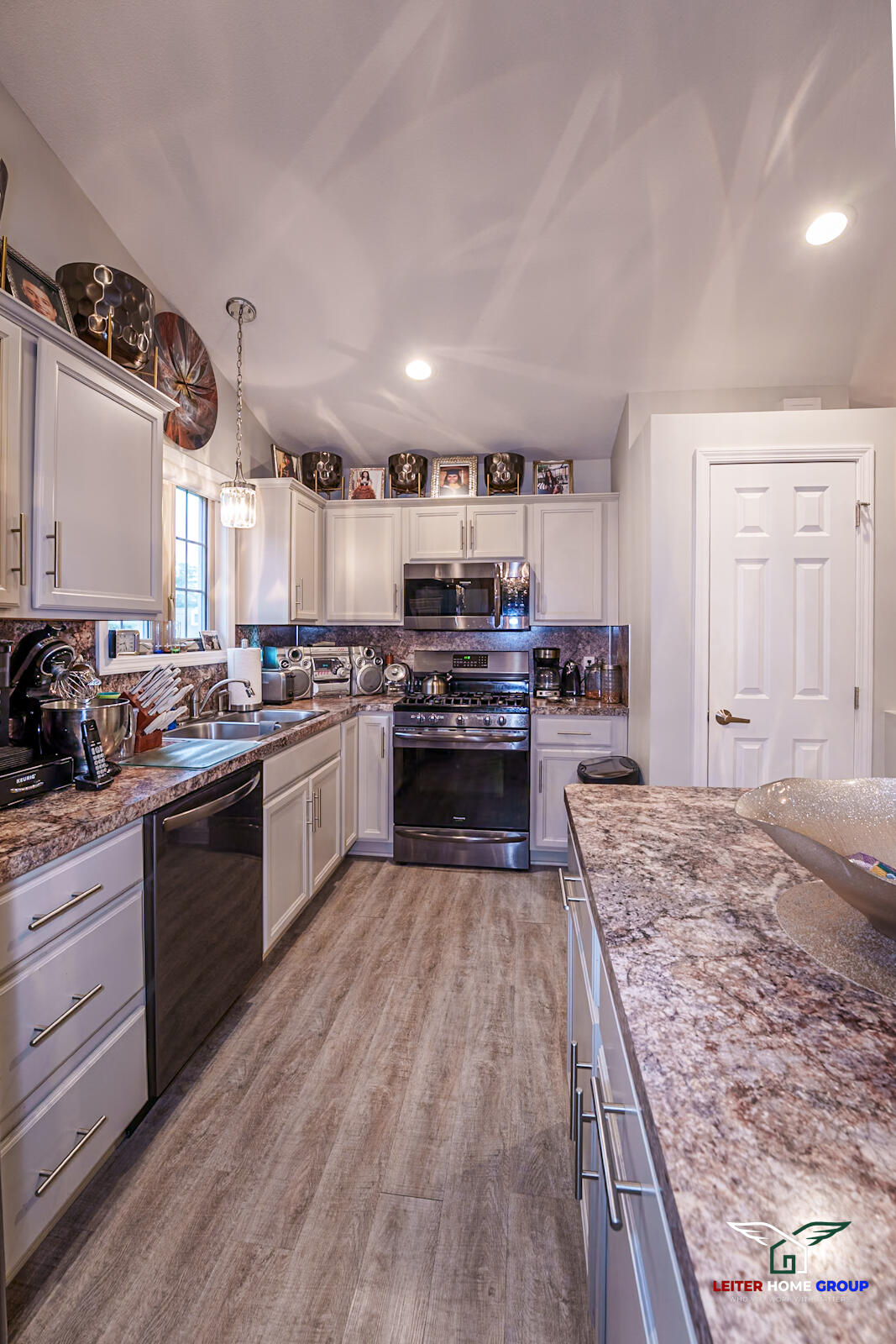 1221 S Timberview Drive, #10