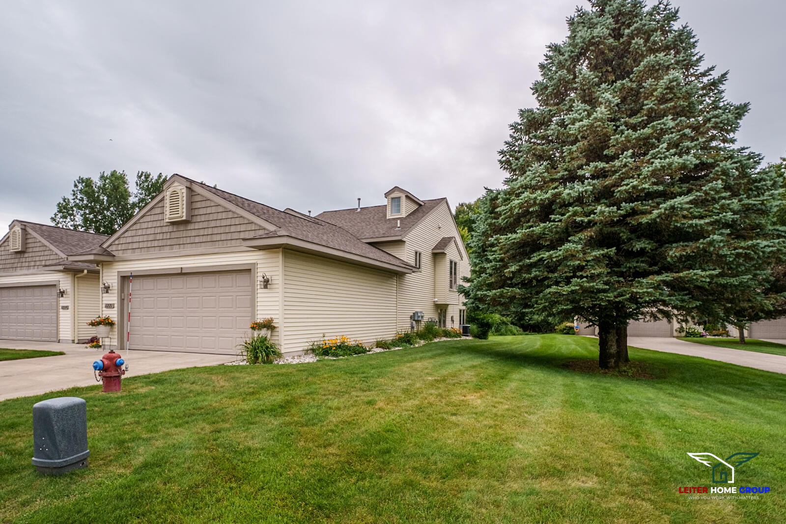 1221 S Timberview Drive, #10