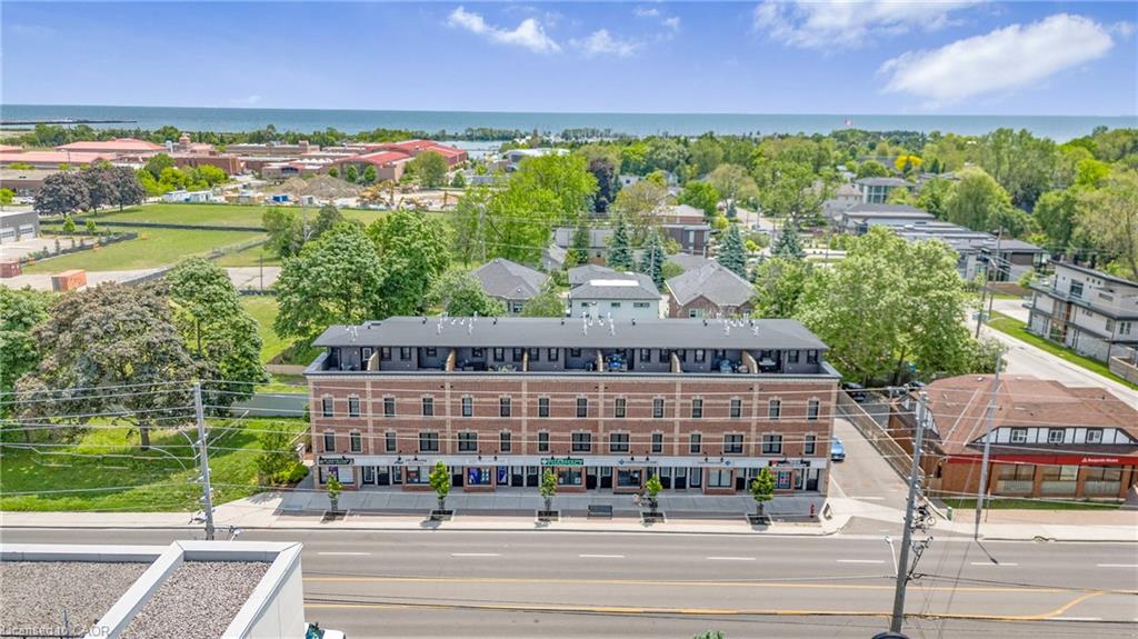 206-760 Lakeshore Road E Unit: 206