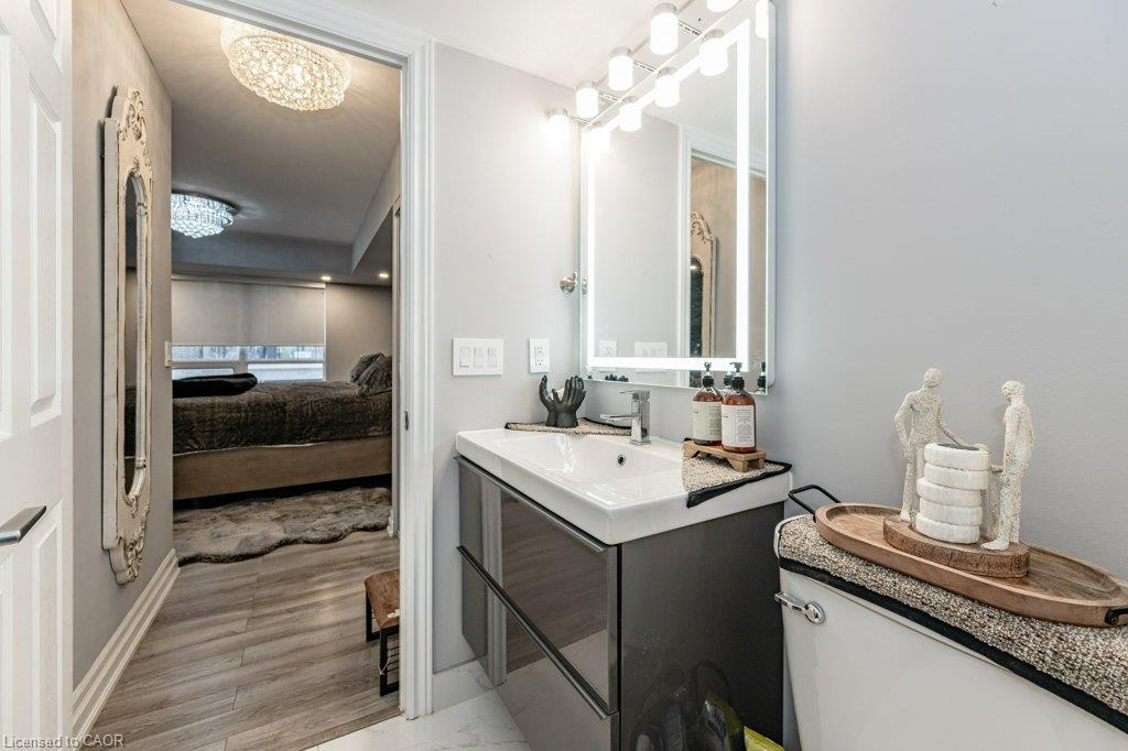 209-2391 Central Park Drive Unit: 209