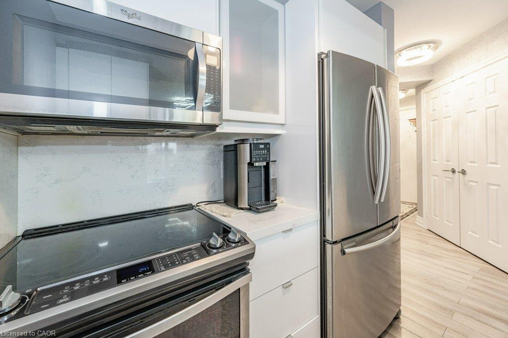 209-2391 Central Park Drive Unit: 209