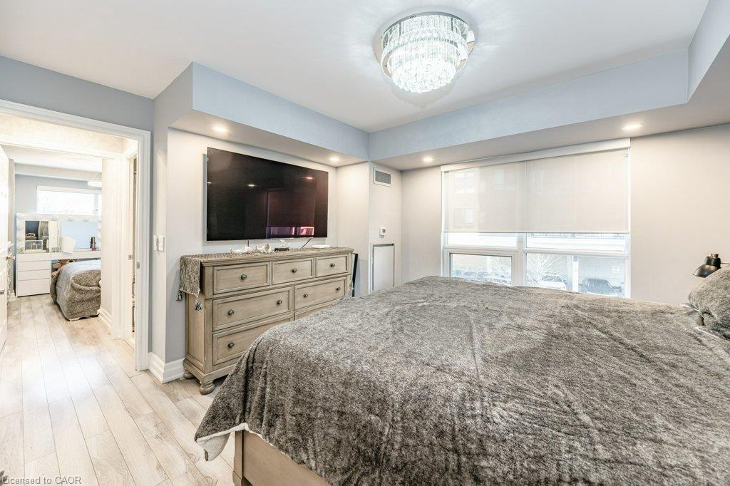 209-2391 Central Park Drive Unit: 209