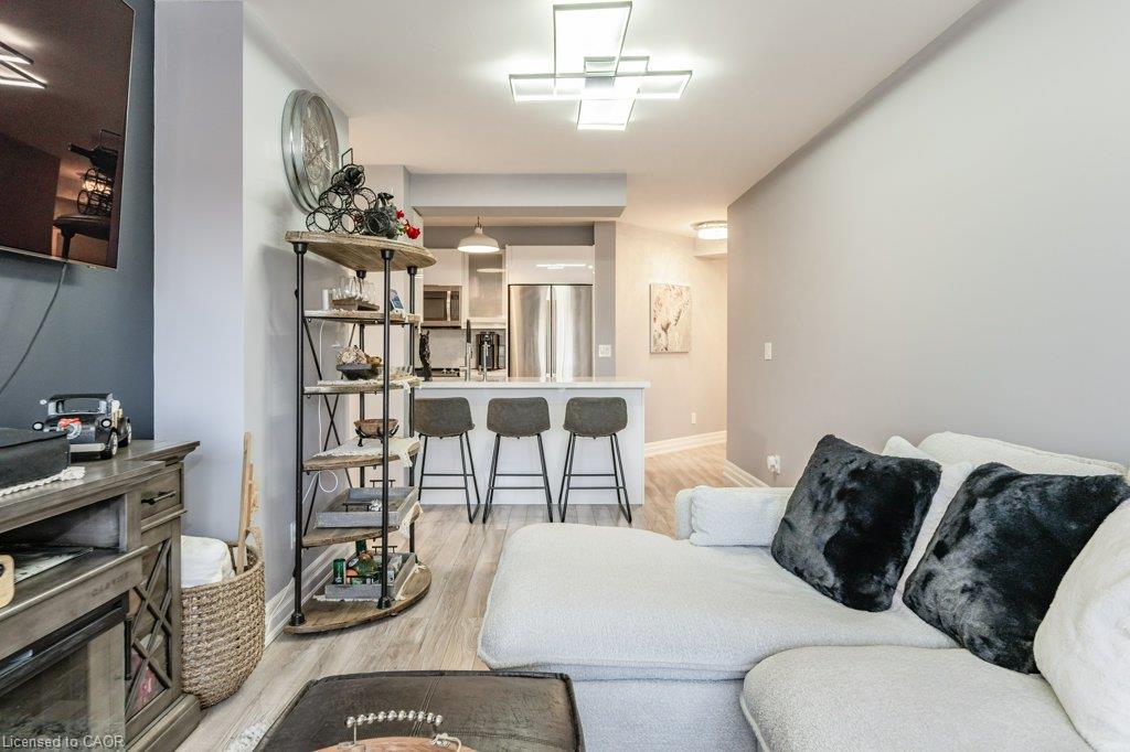 209-2391 Central Park Drive Unit: 209