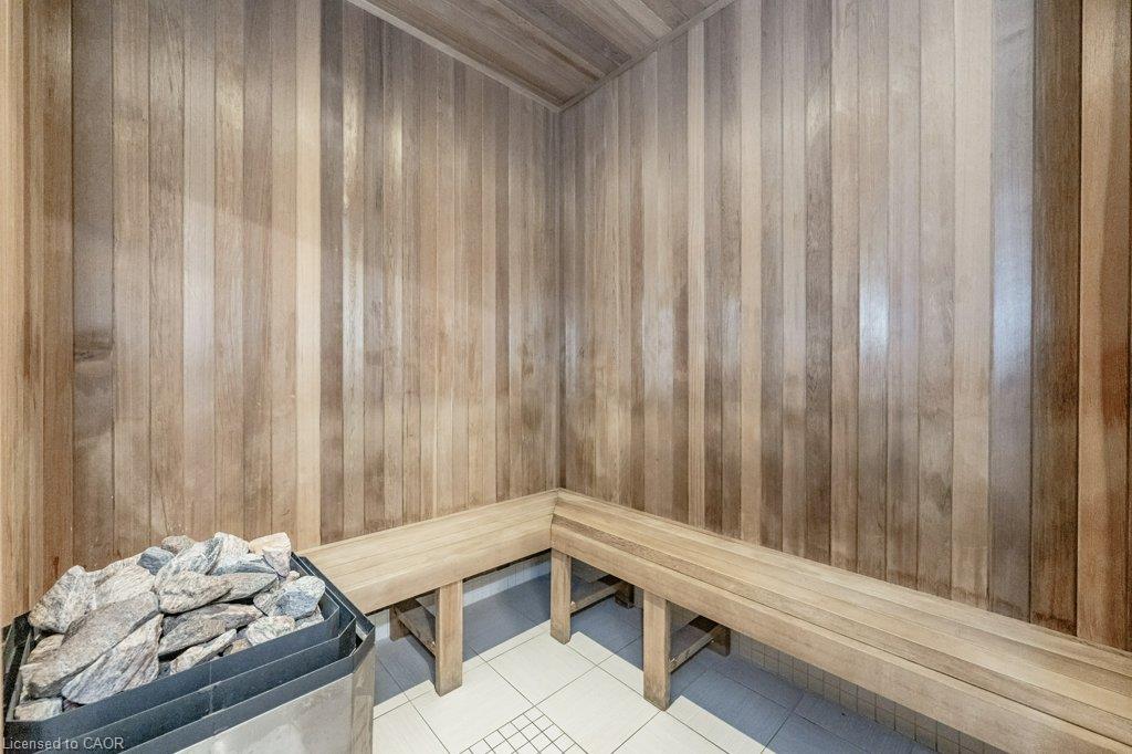 209-2391 Central Park Drive Unit: 209
