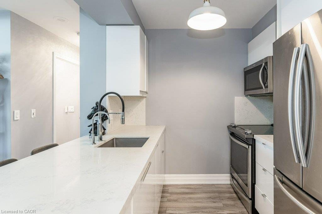 209-2391 Central Park Drive Unit: 209
