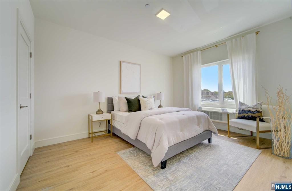 15 S Dean Street 304