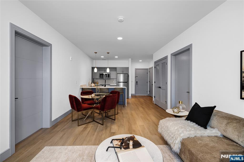1435 10th Street 307