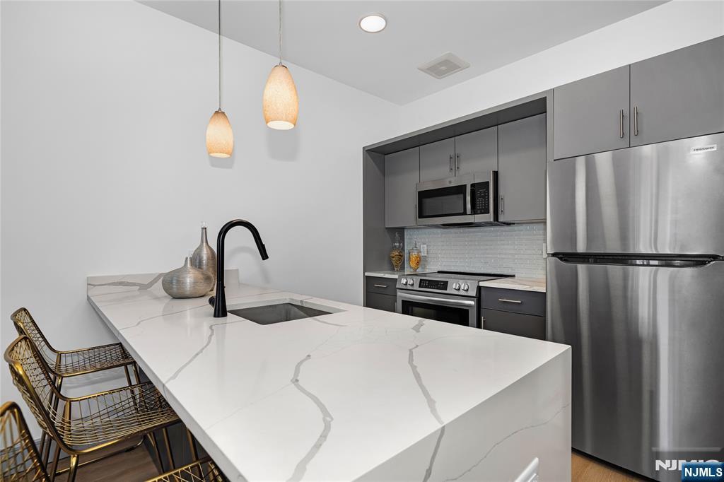 1435 10th Street 307