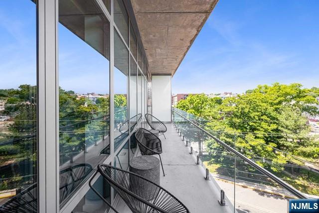 320 Adolphus Avenue 408