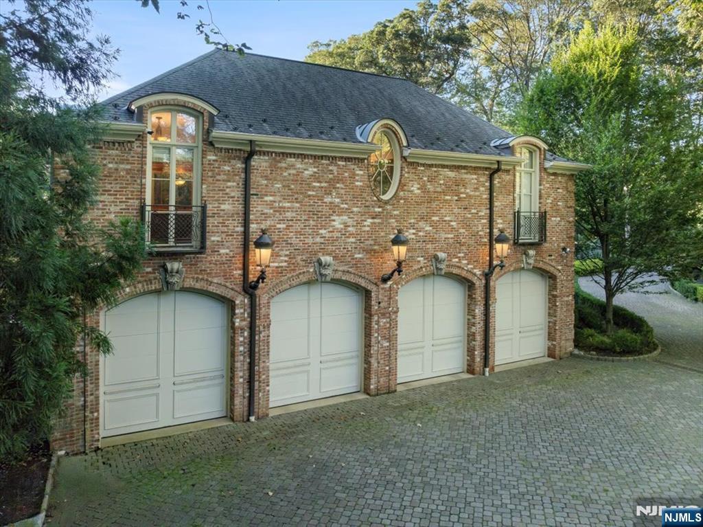 47 Fox Hedge Road