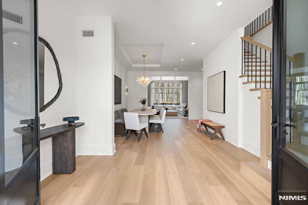 23 Stone Bridge Court