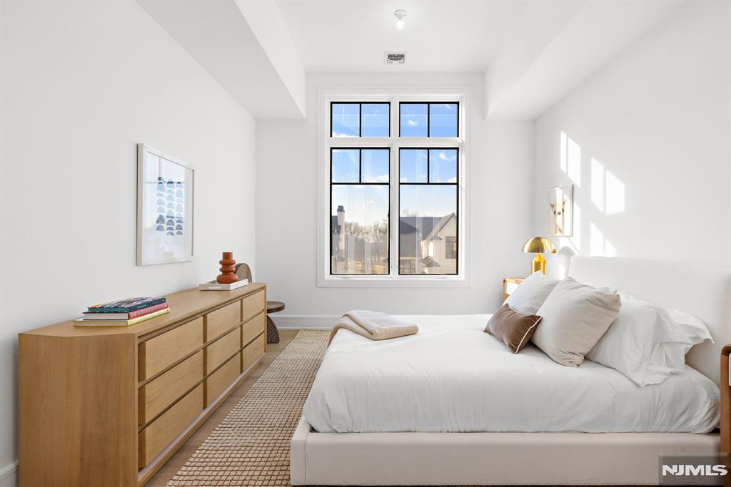 23 Stone Bridge Court