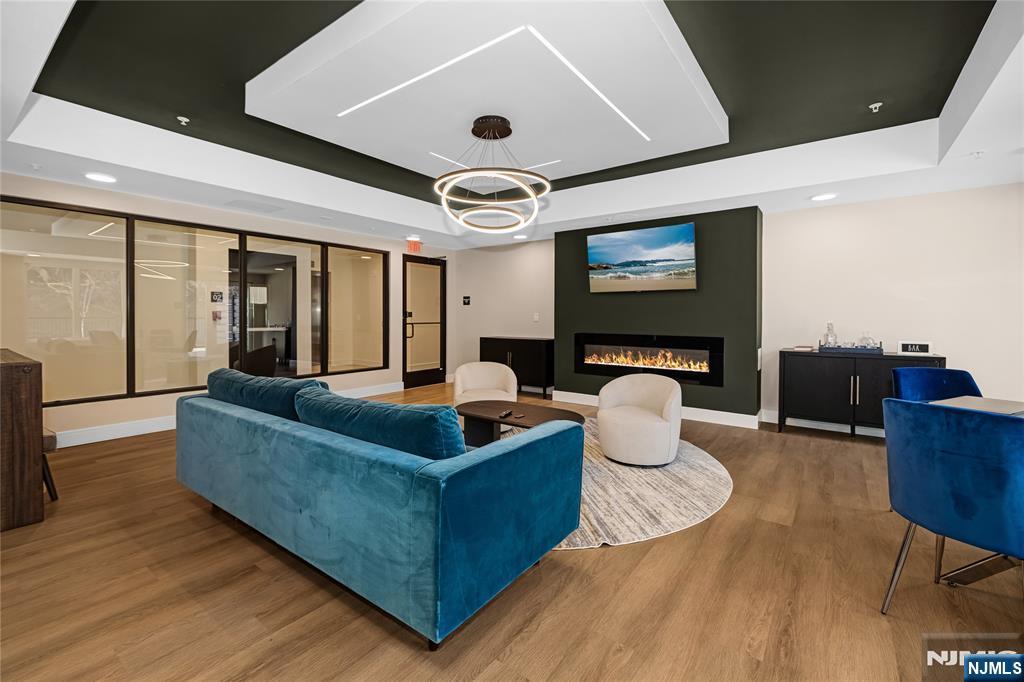 1435 10th Street 208