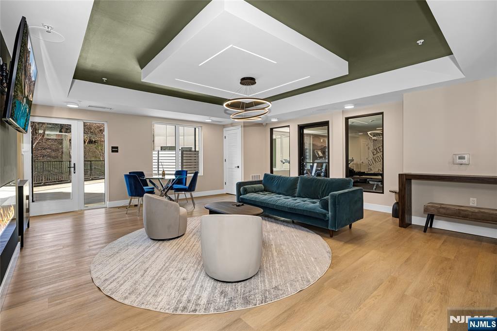 1435 10th Street 209