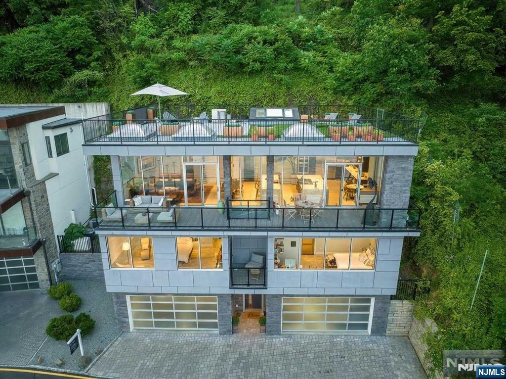 34 Shore Road
