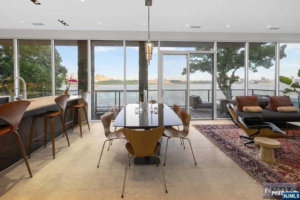 34 Shore Road