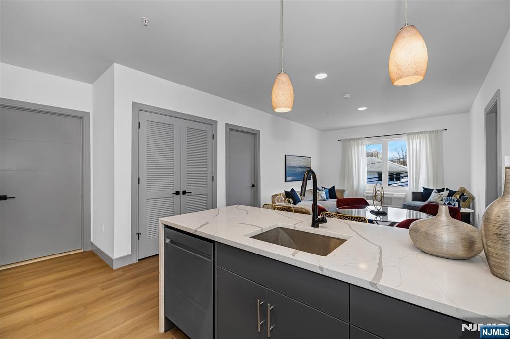 1435 10th Street 408