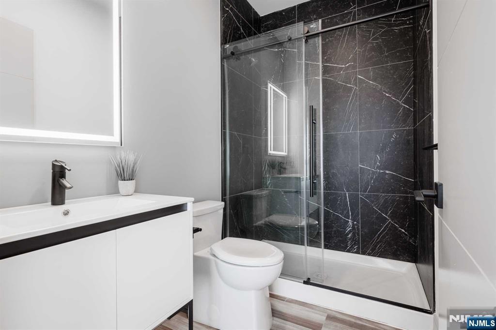 1435 10th Street 407