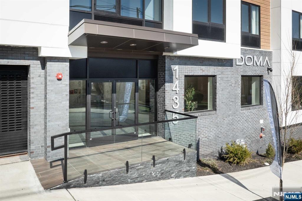 1435 10th Street 407