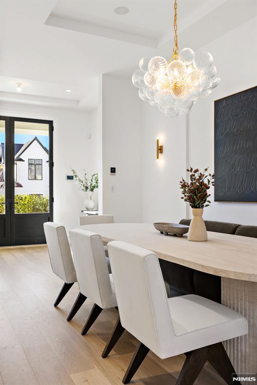 1 Stone Bridge Court