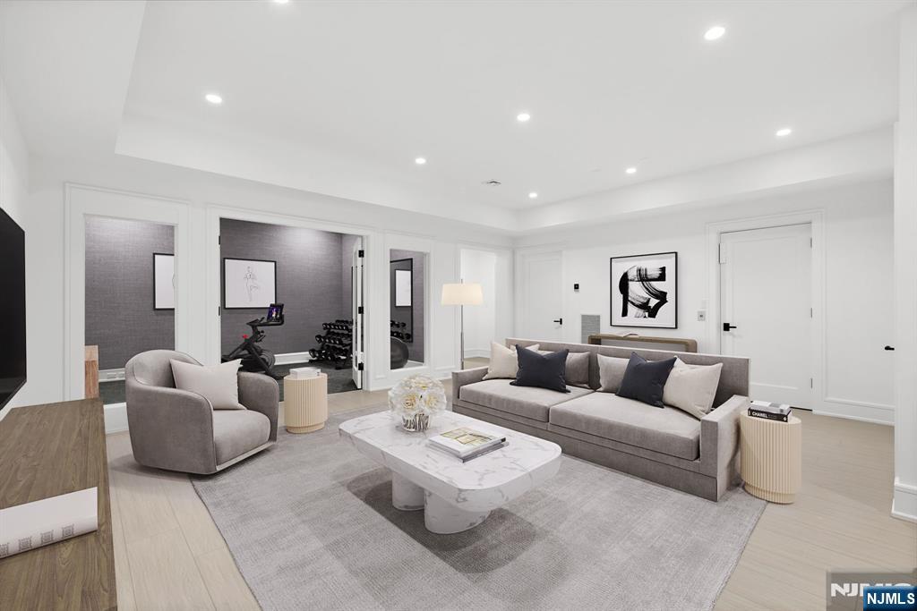 11 Stone Bridge Court