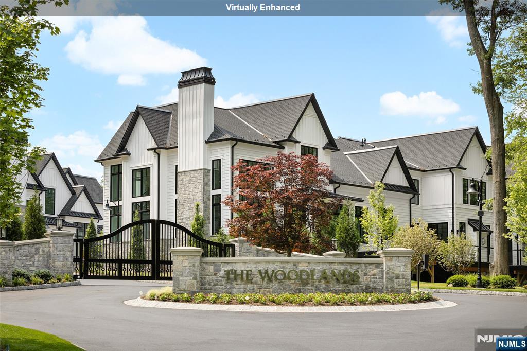 2 Stone Bridge Court