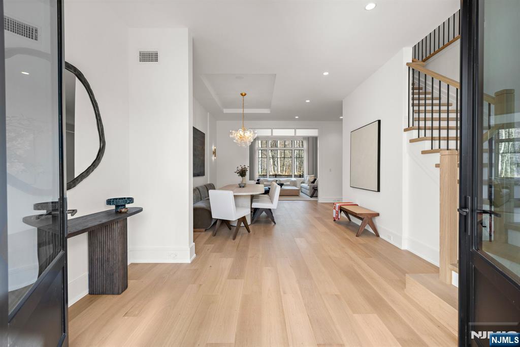 2 Stone Bridge Court