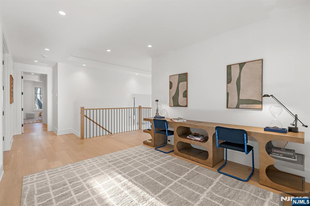 24 Stone Bridge Court