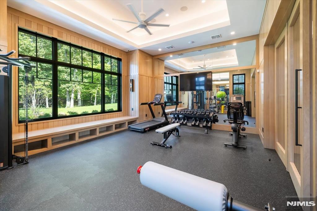 24 Stone Bridge Court