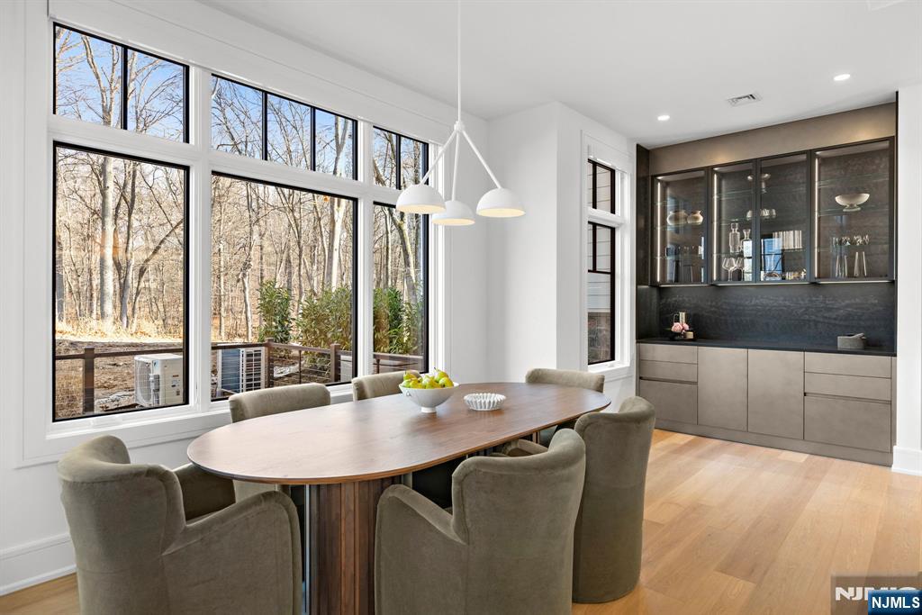 24 Stone Bridge Court