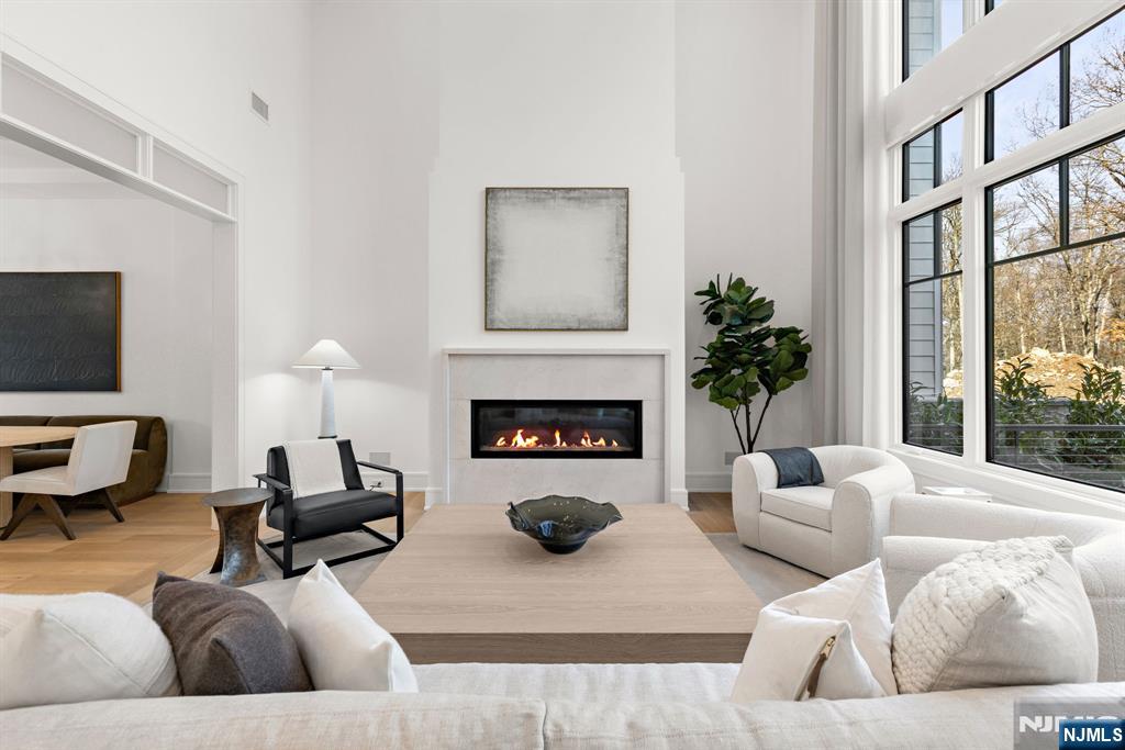 24 Stone Bridge Court