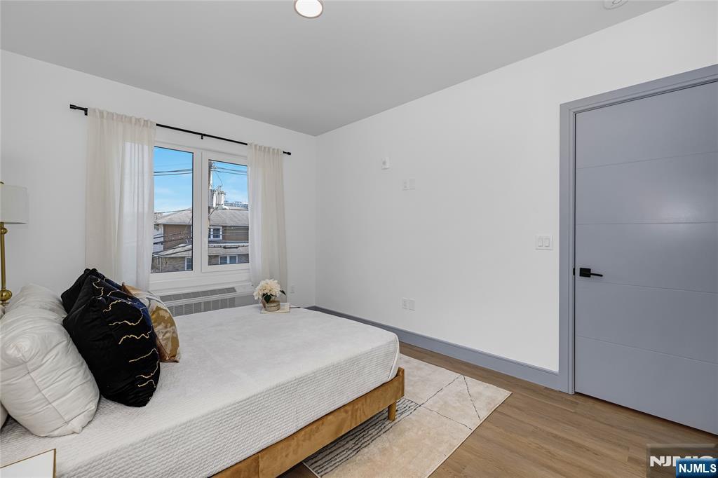 1435 10th Street 208