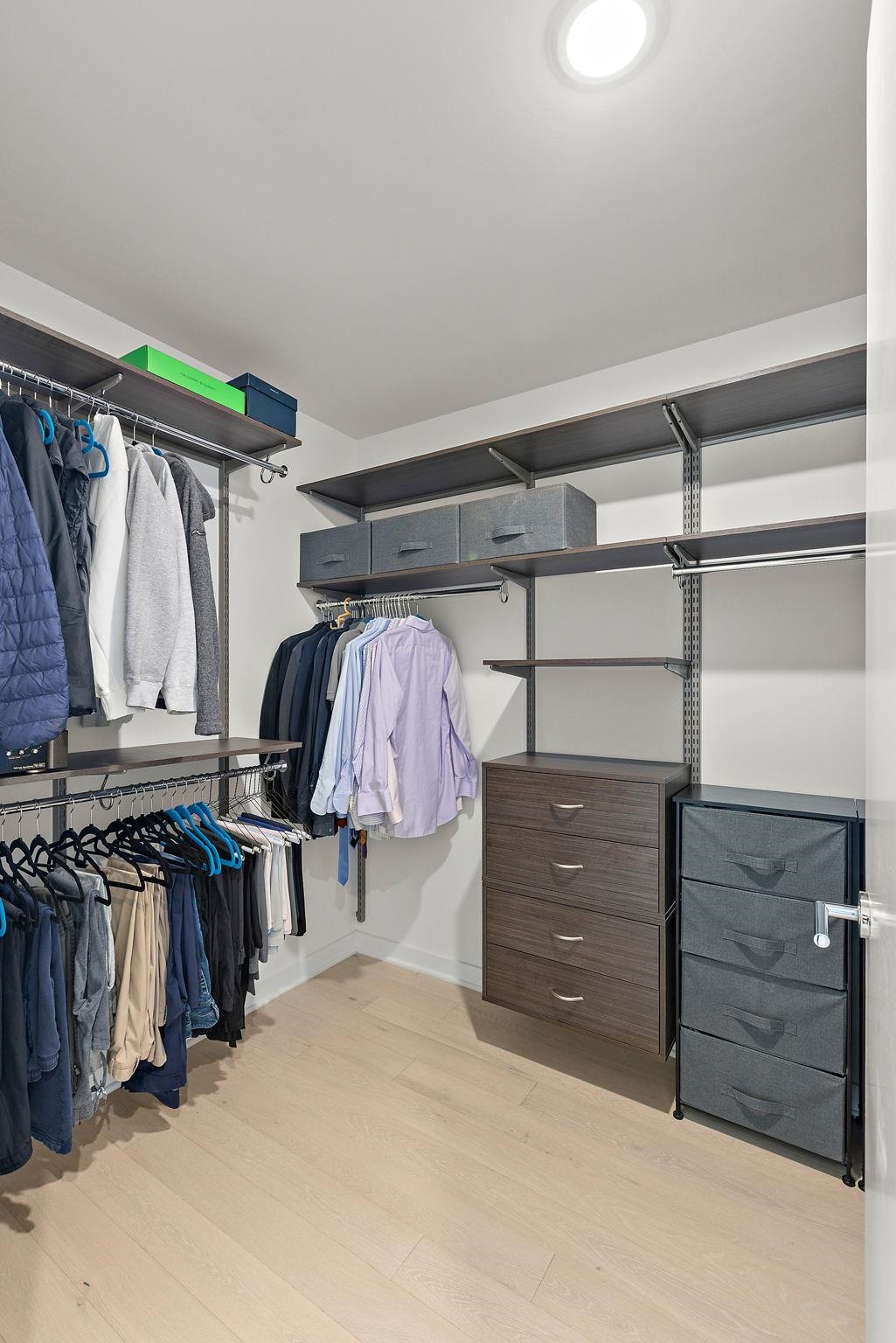 155 BAY ST Unit: 808