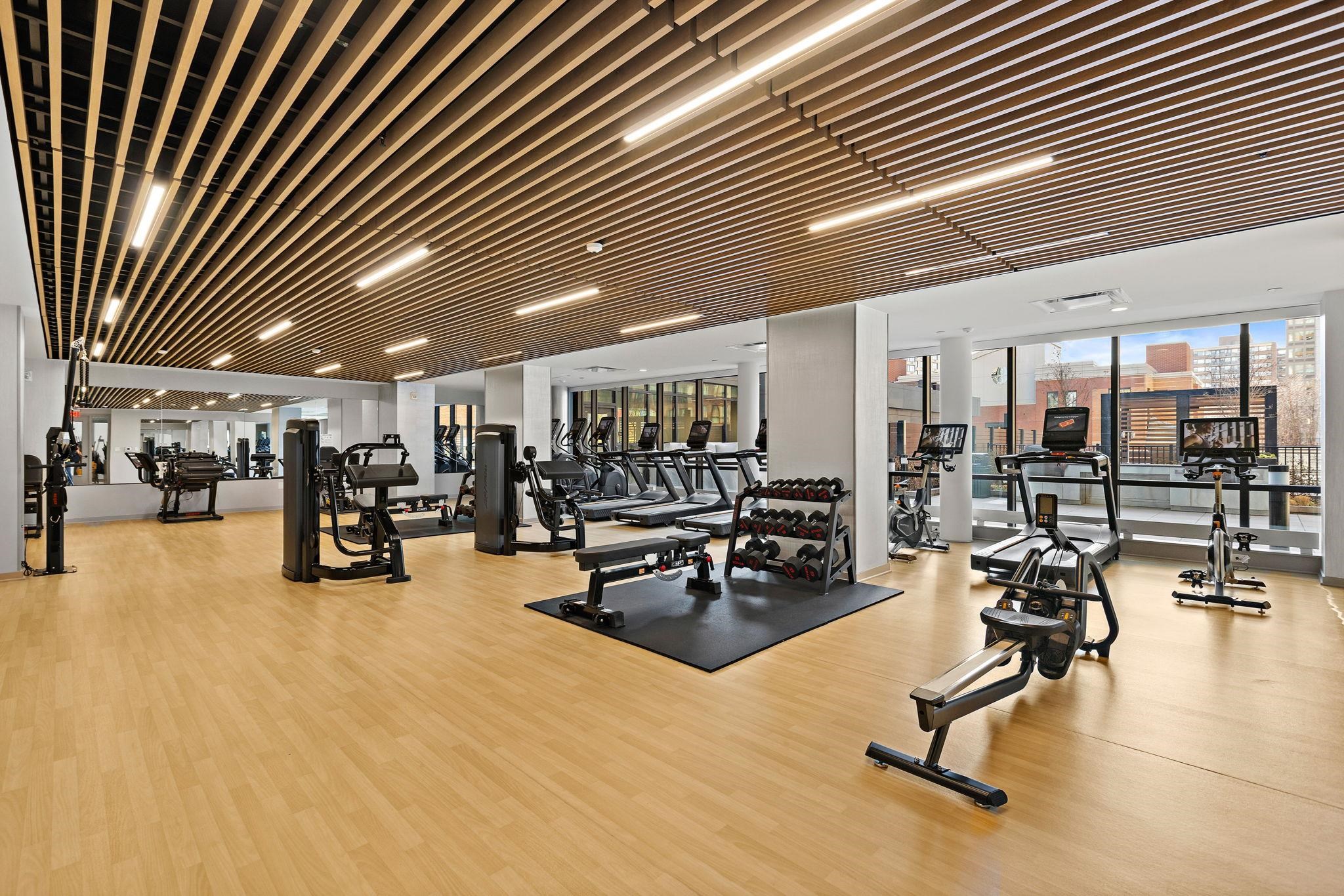 155 BAY ST Unit: 808