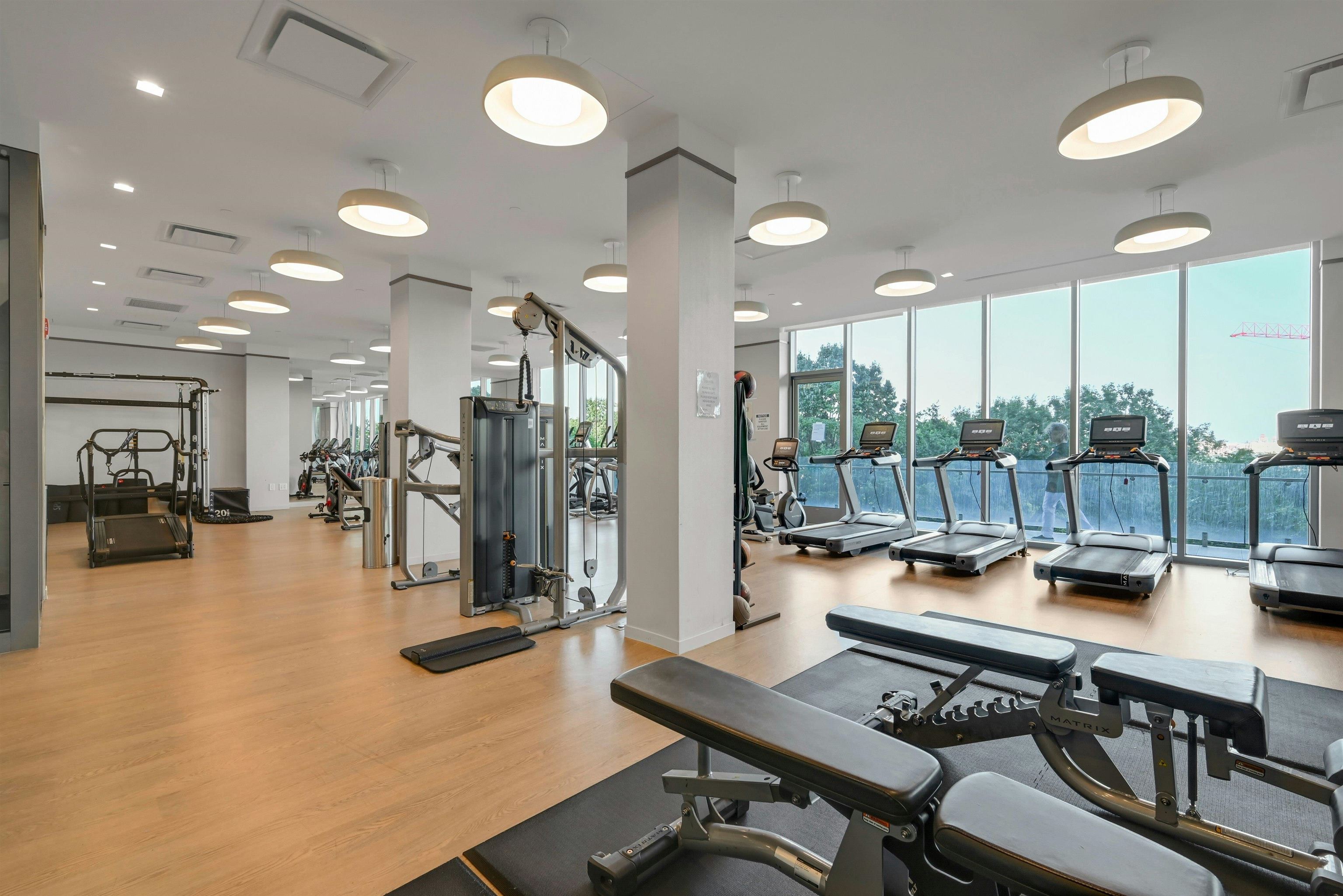 320 ADOLPHUS AVE Unit: 1104