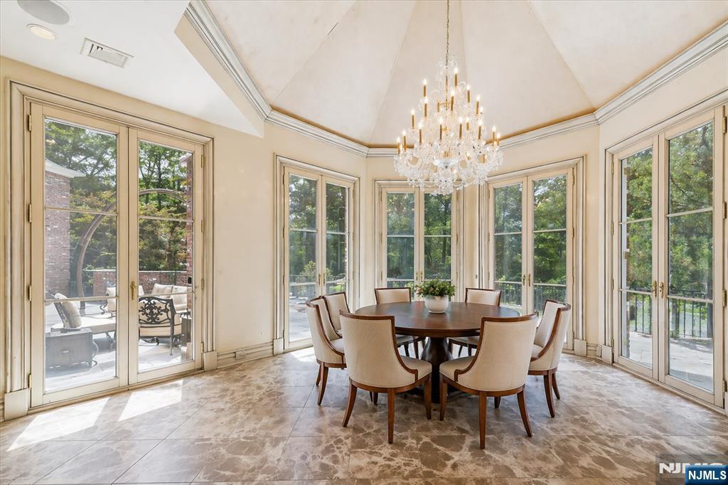 47 Fox Hedge Road