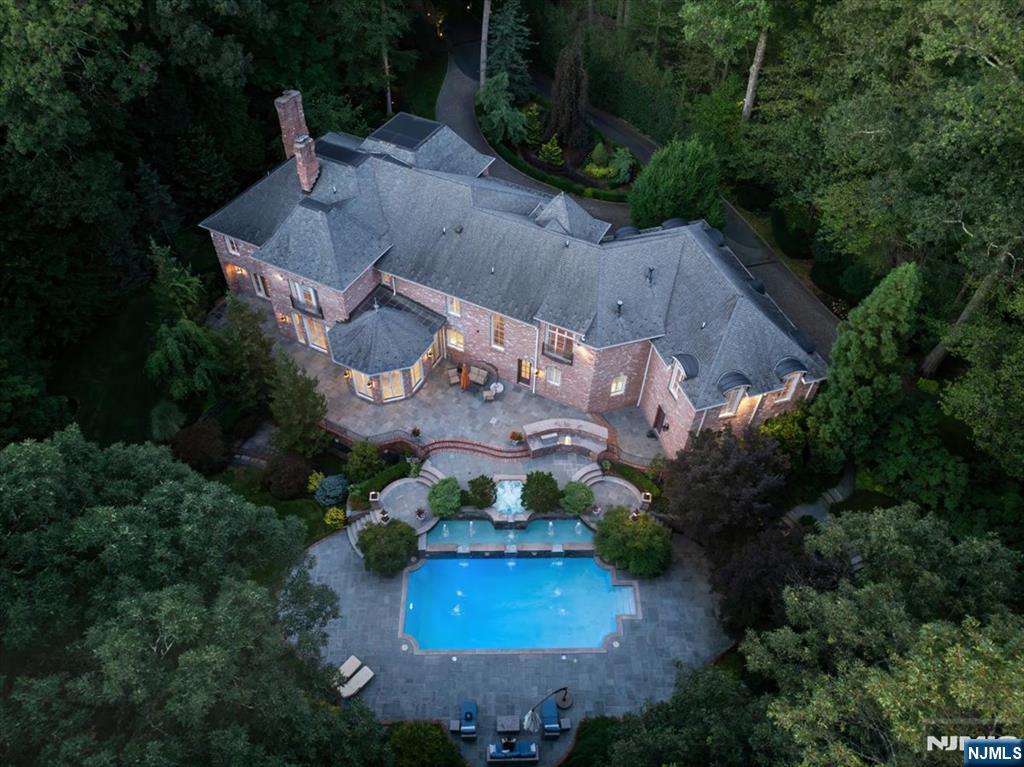47 Fox Hedge Road