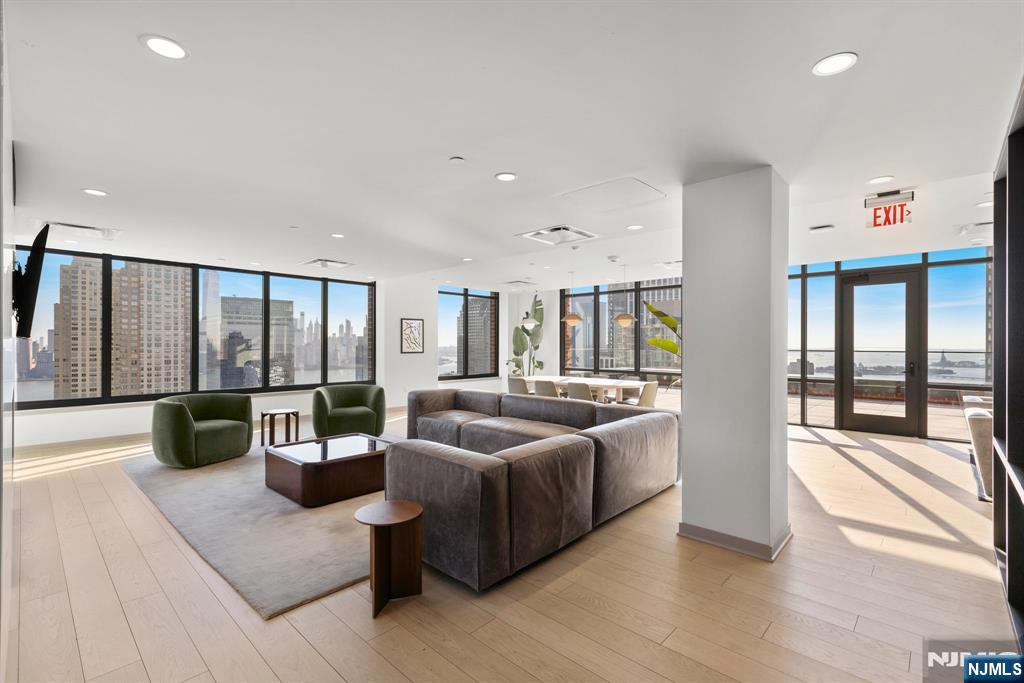 155 Bay Street 808