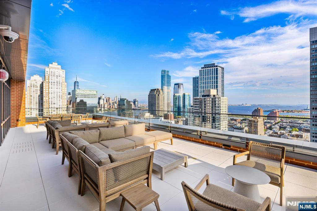 155 Bay Street 808