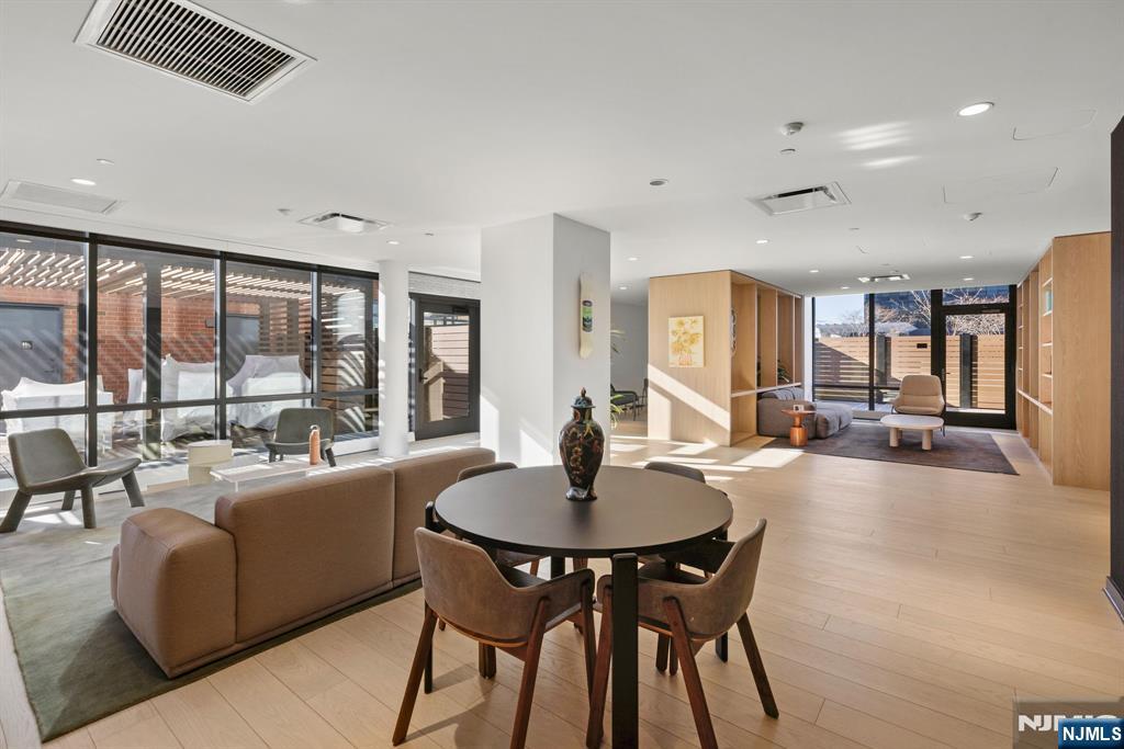 155 Bay Street 808