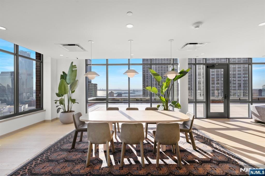 155 Bay Street 808