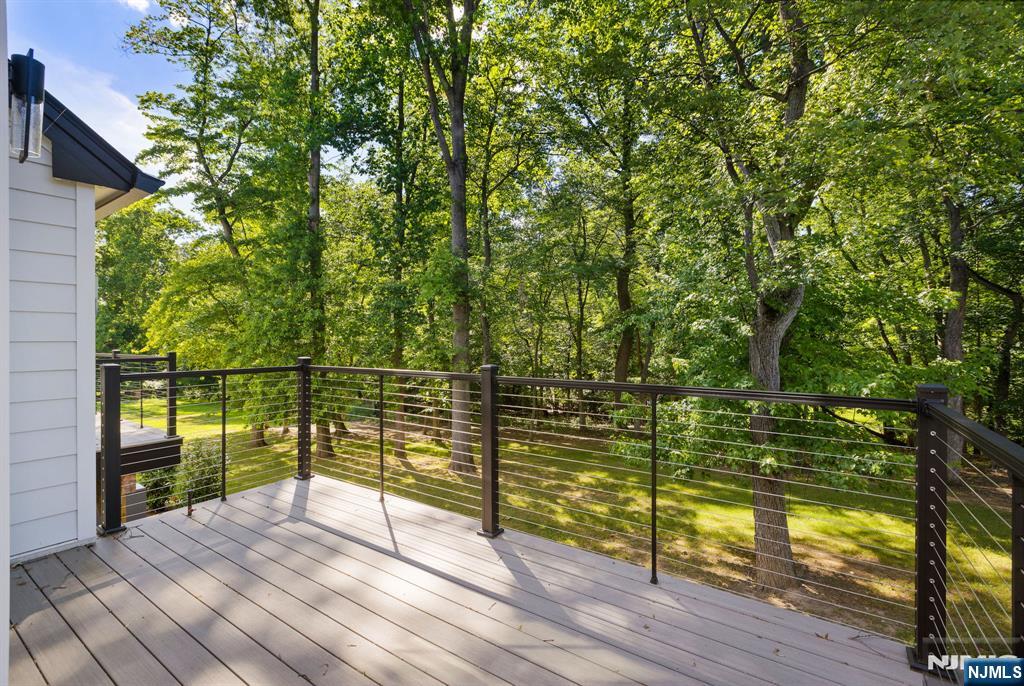 2 Stone Bridge Court