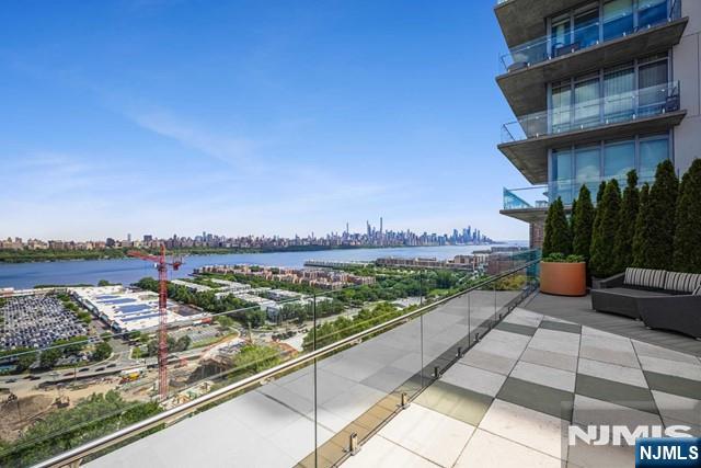 320 Adolphus Avenue 1004