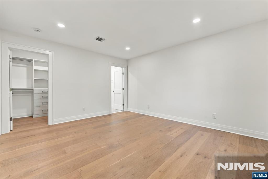 785 Summit Avenue