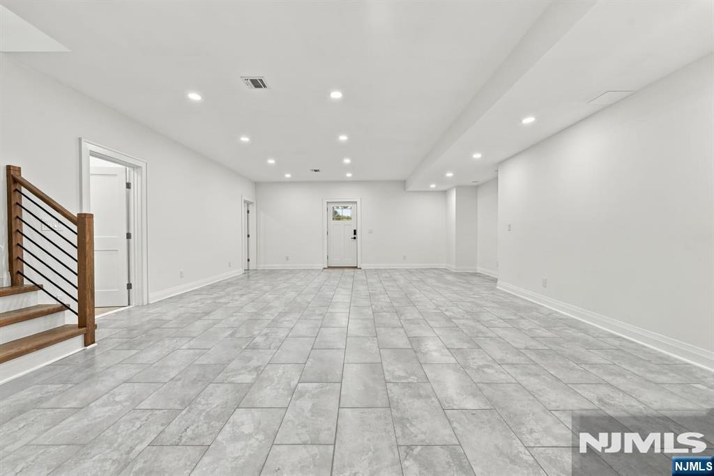 785 Summit Avenue