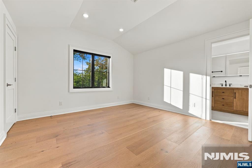 785 Summit Avenue