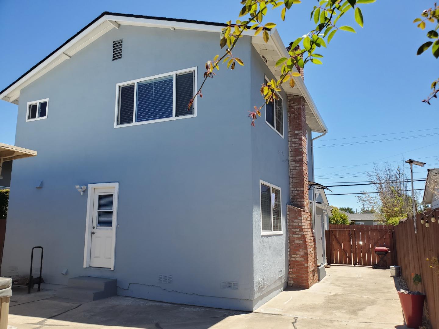 1107 9th AVE
